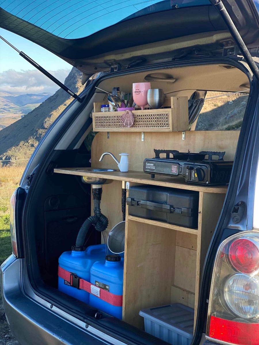 2004 Mazda MPV — photo 4