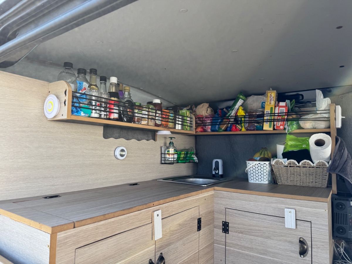 2004 Toyota HiAce — photo 5