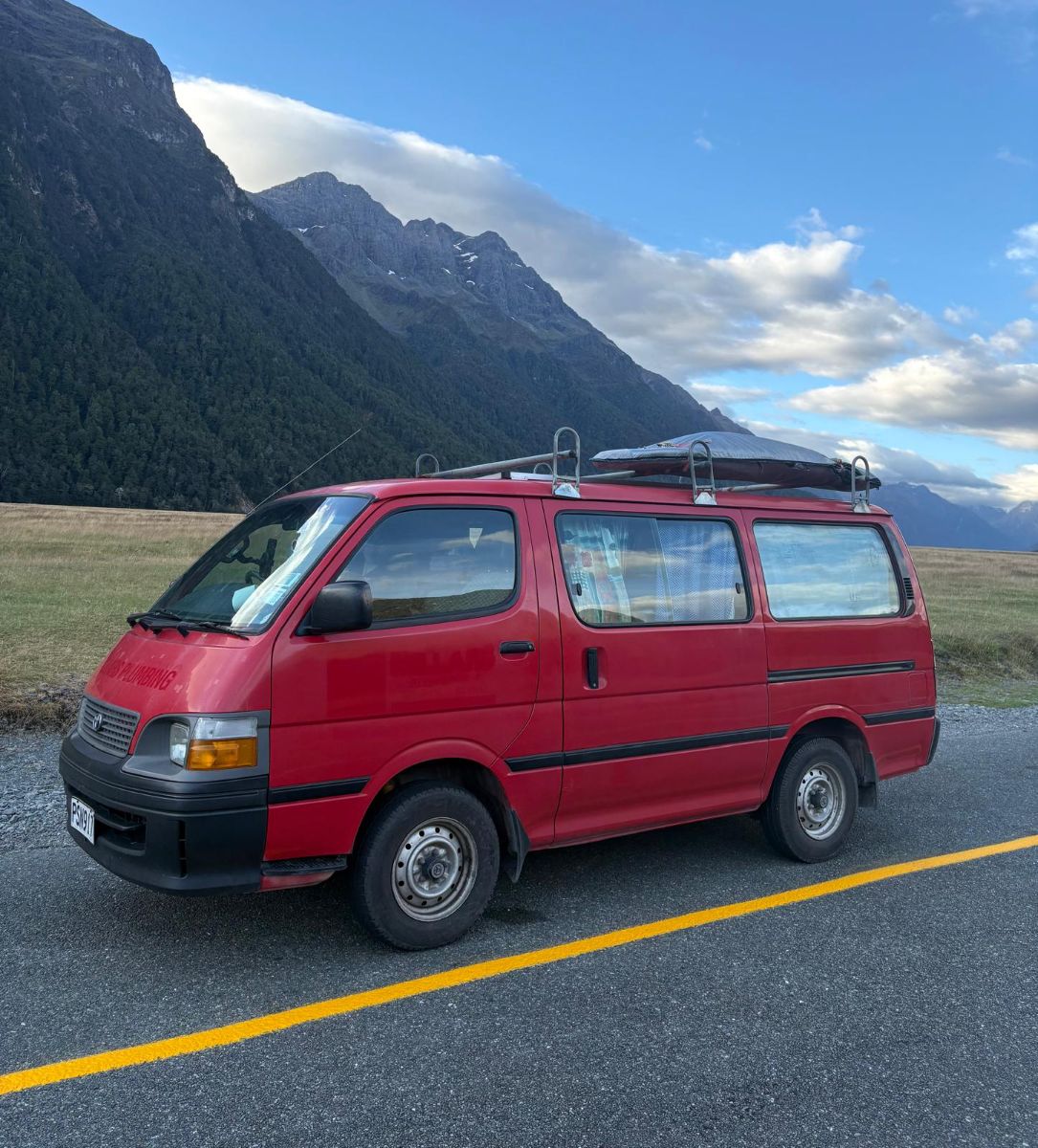 2002 Toyota HiAce