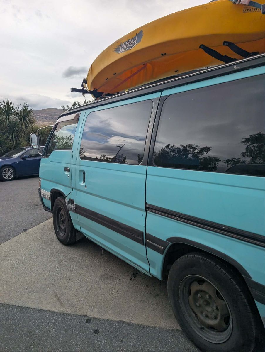 1996 Nissan Caravan