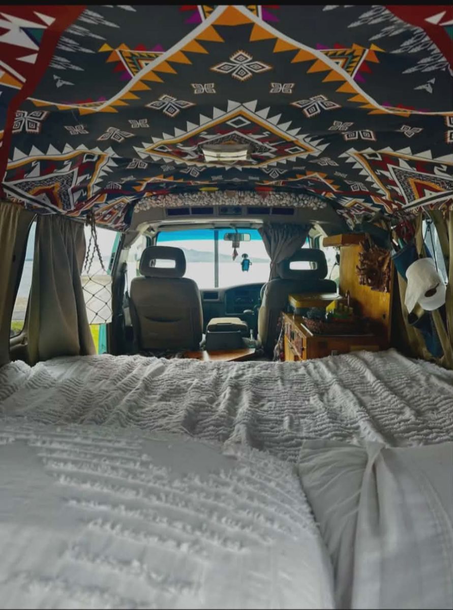 1996 Nissan Caravan — photo 4