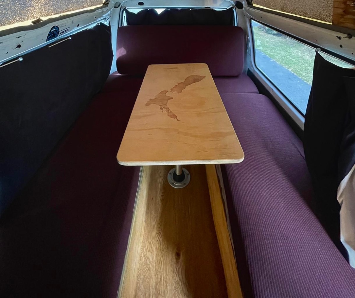 2009 Mitsubishi L300 High Roof LWB — photo 2