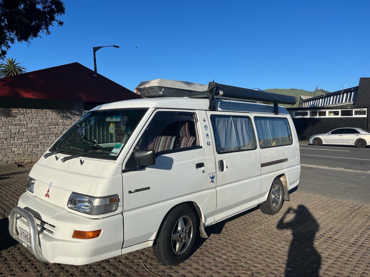 2014 Mitsubishi L300 LWB