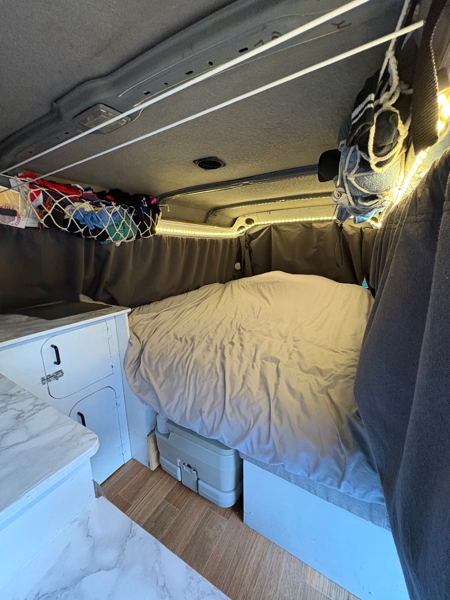 2007 Mitsubishi L300 — photo 3