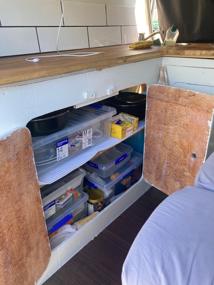 1990 Toyota Hiace — photo 4