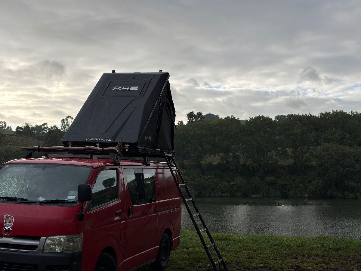 2005 Toyota HiAce — photo 4