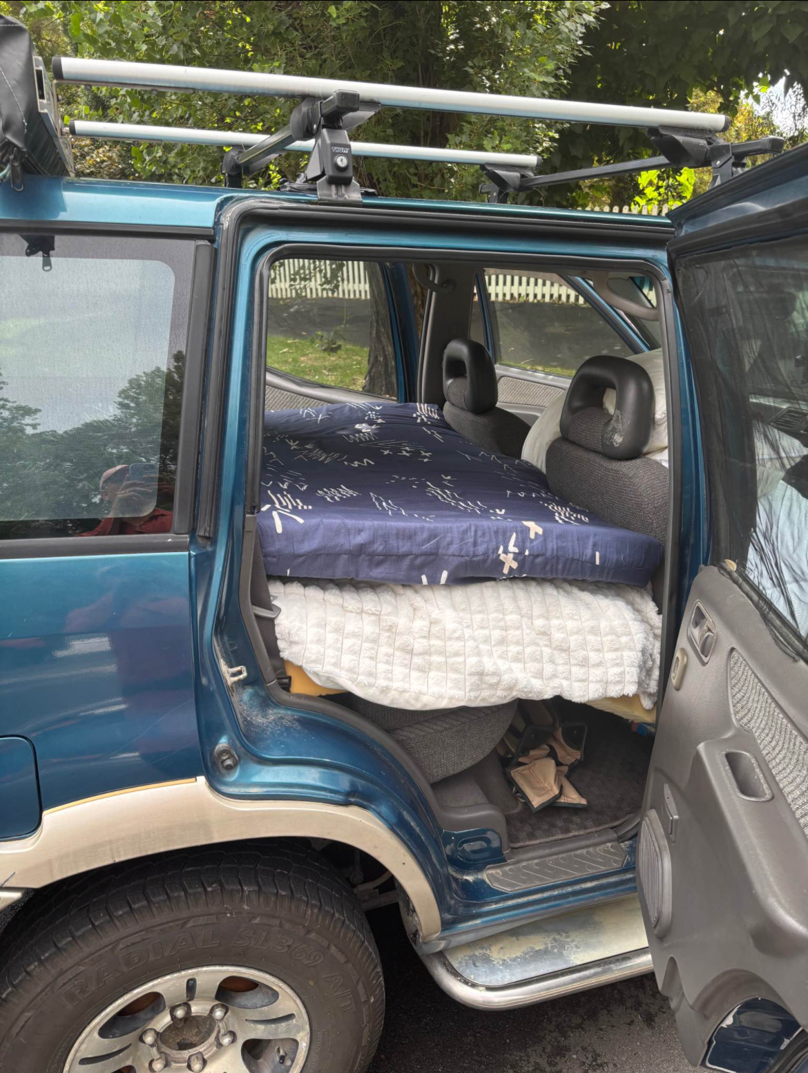 1995 Nissan MISTRAL — photo 4