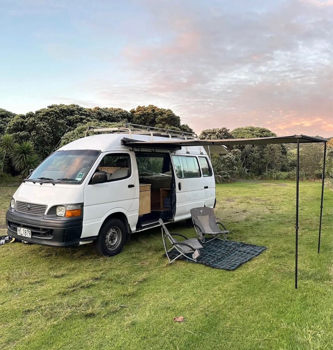 1999 Toyota HiAce