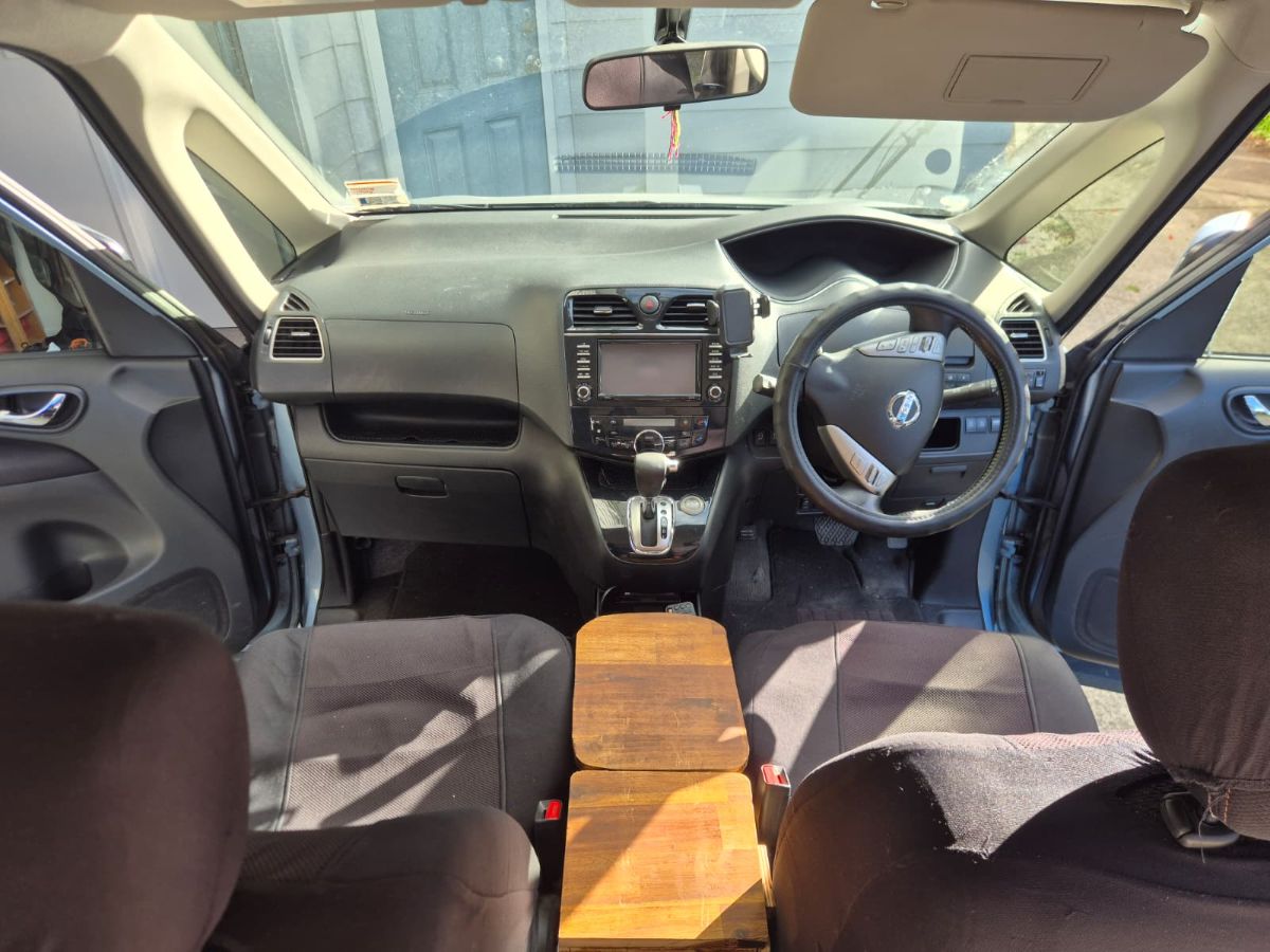 2012 Nissan Serena