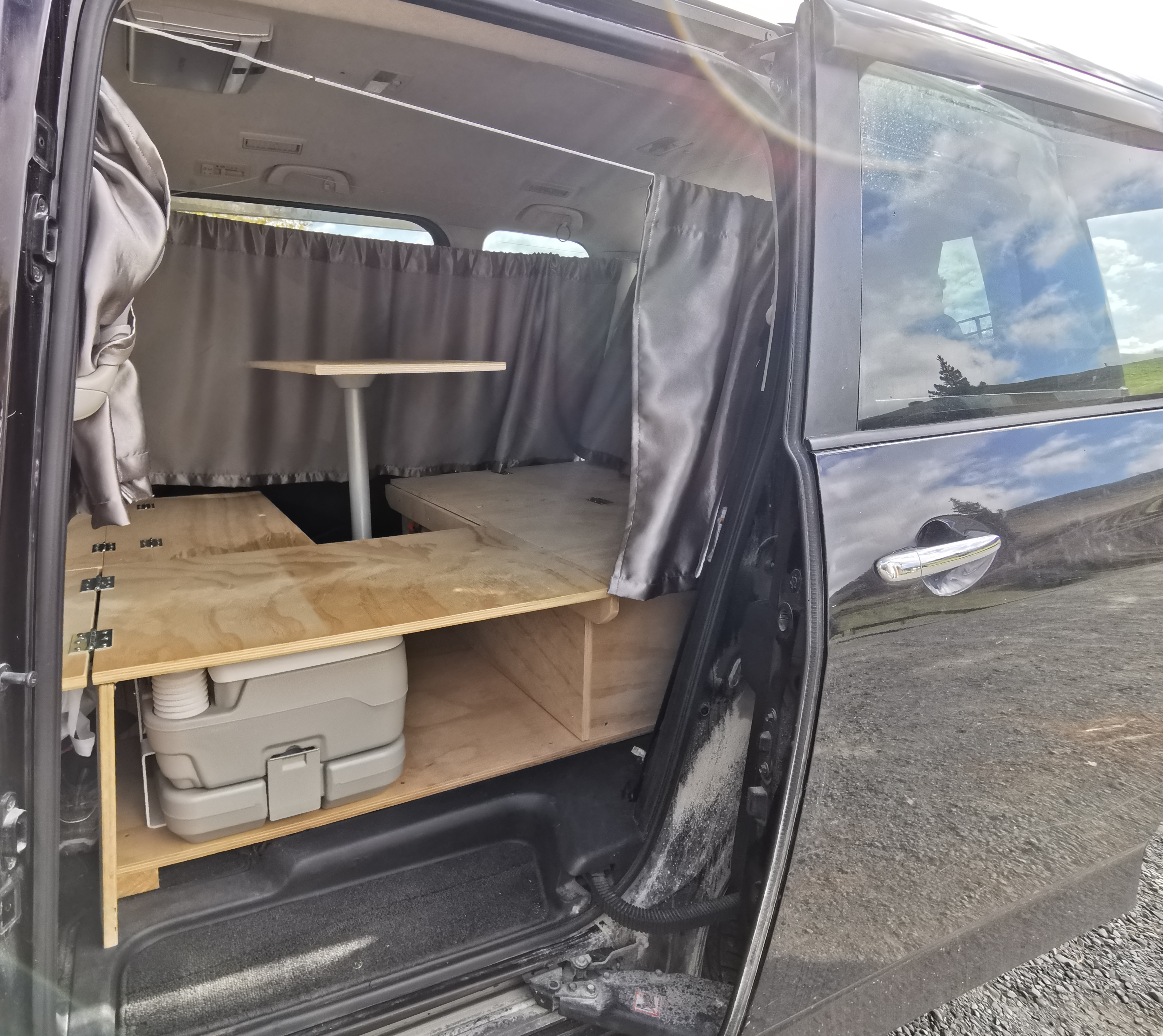 2011 Mazda Biante — photo 5