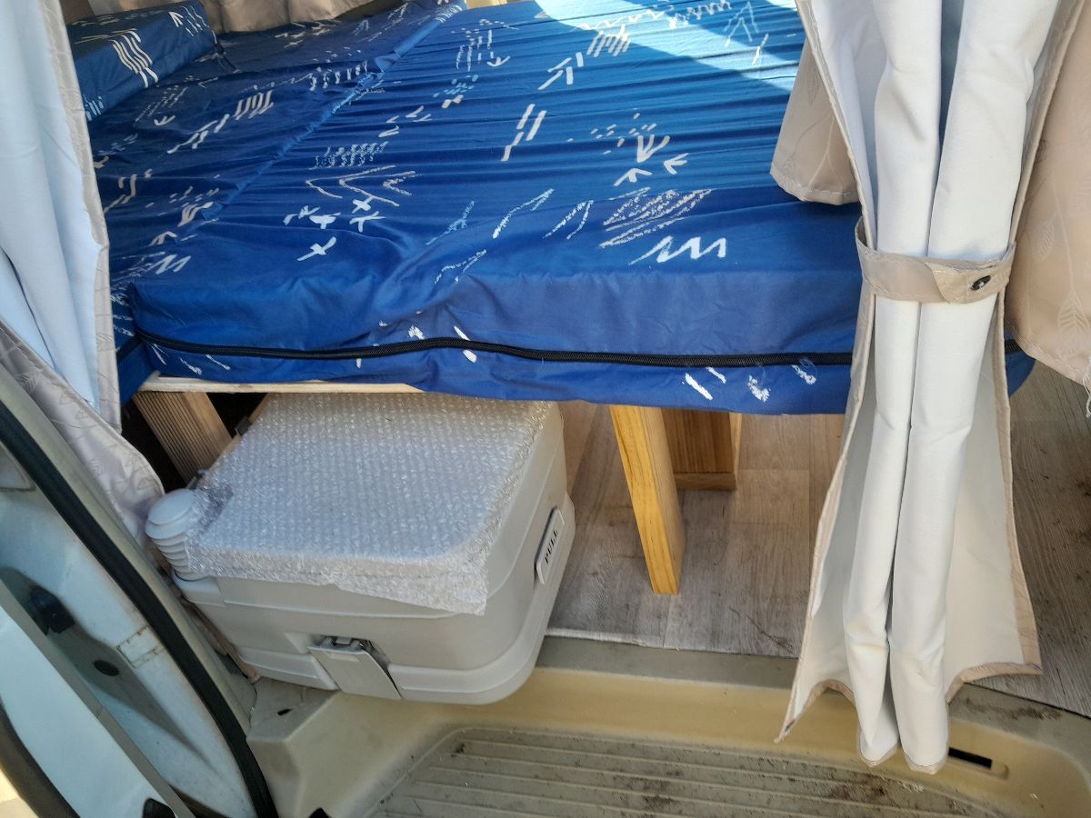 2003 Nissan Elgrand — photo 5