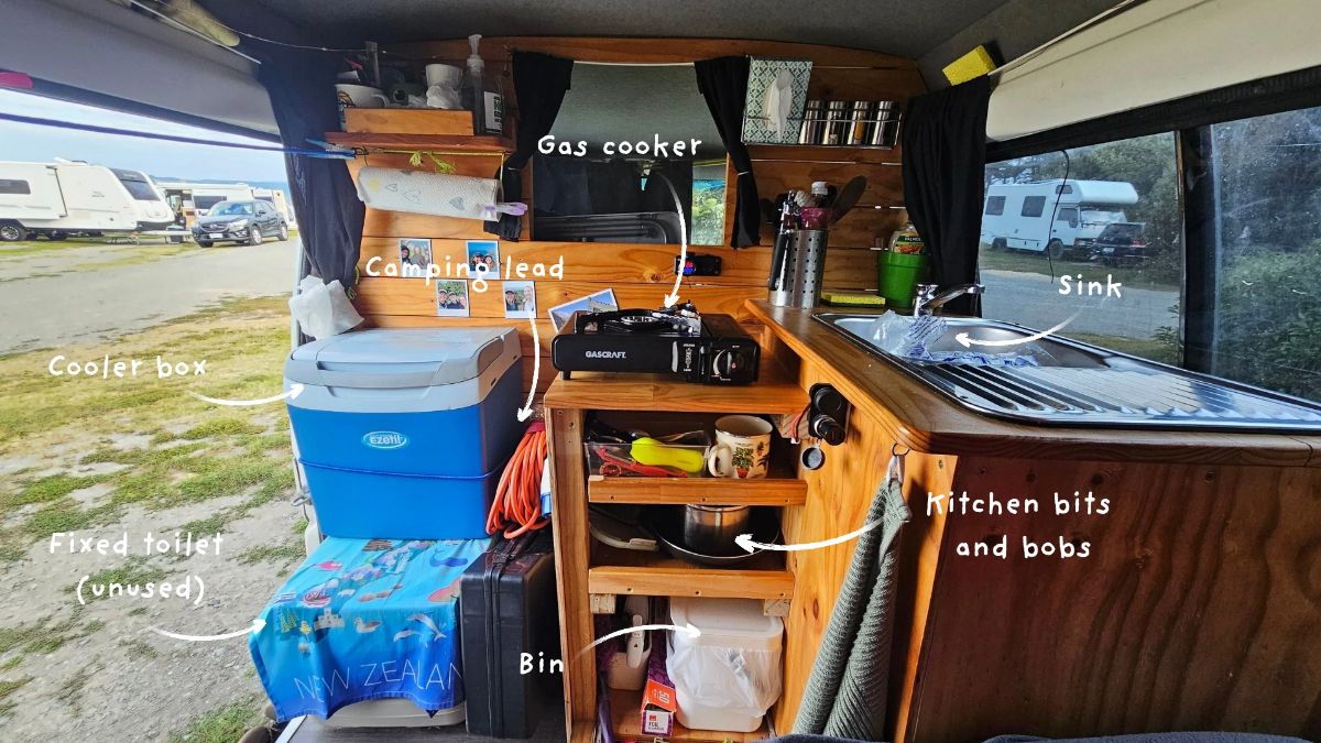 2003 Mitsubishi L300 — photo 4