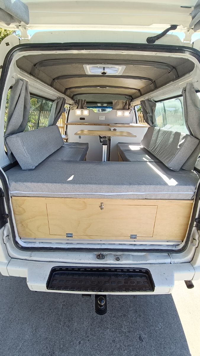 2006 Mitsubishi L300 LWB — photo 4